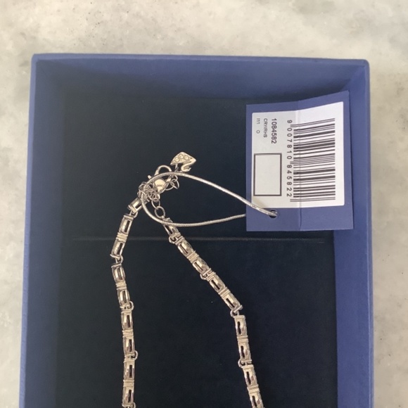 Swarovski swan necklace, NWT - Picture 7 of 7